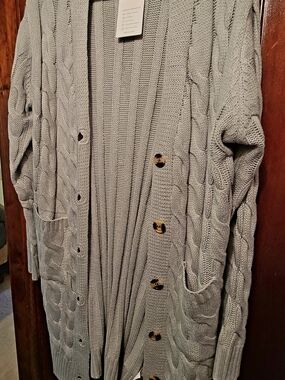 Beautiful Light Mint Green Cable Knit Button-Front Cardigan